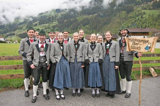 Volkstanzgruppe Obertilliach beim Gauderfest - 01.05.2022