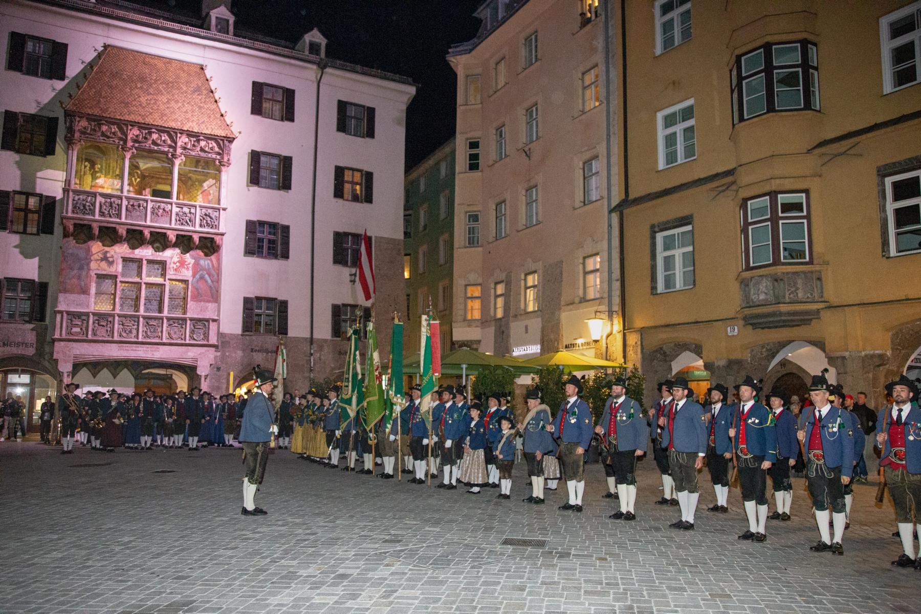 Vorabend des österreichischen Nationalfeiertages in Innsbruck - 25.10.