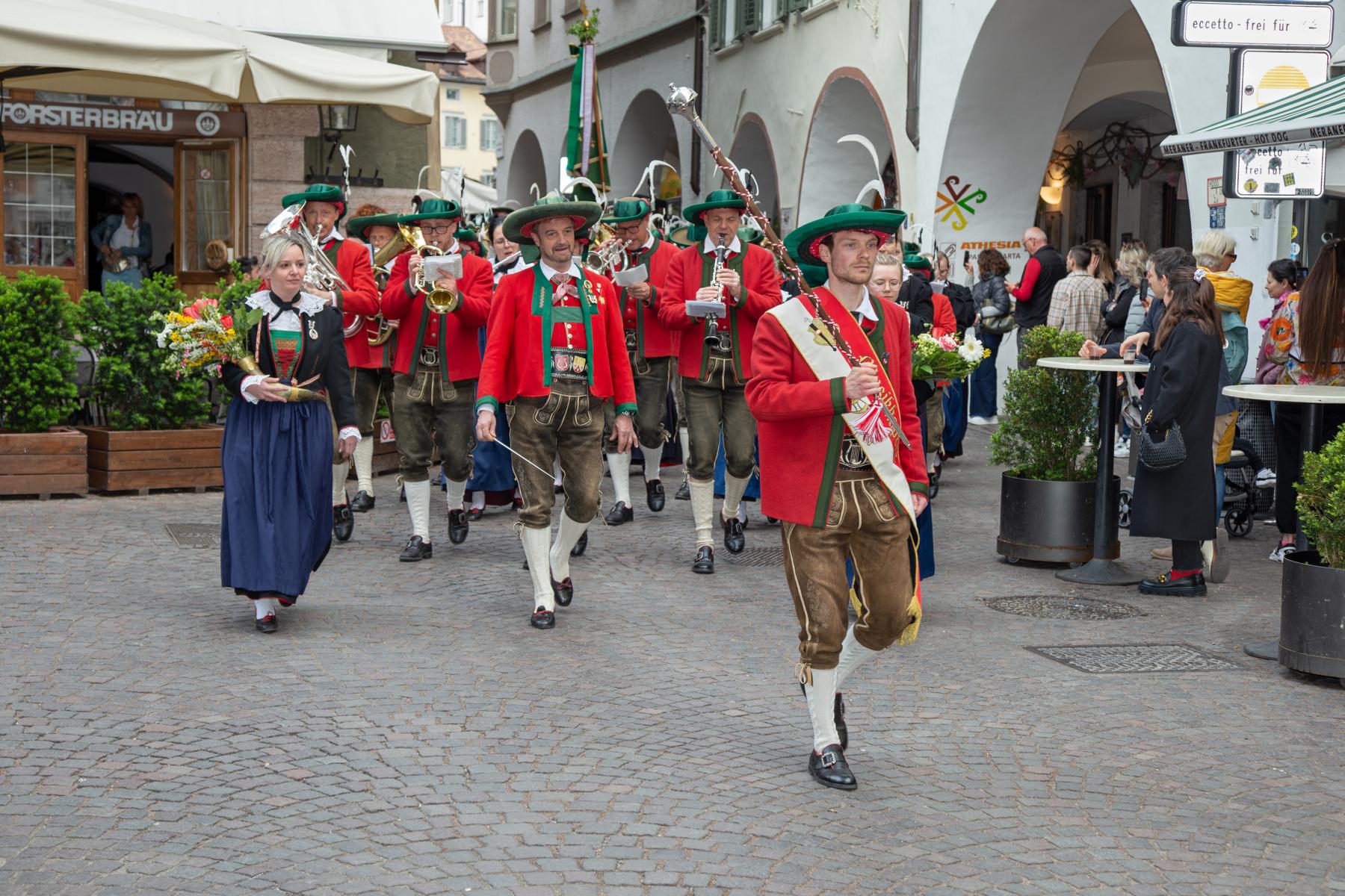 Bundesversammlung des Südtiroler Schützenbundes in Bozen am 27.04.