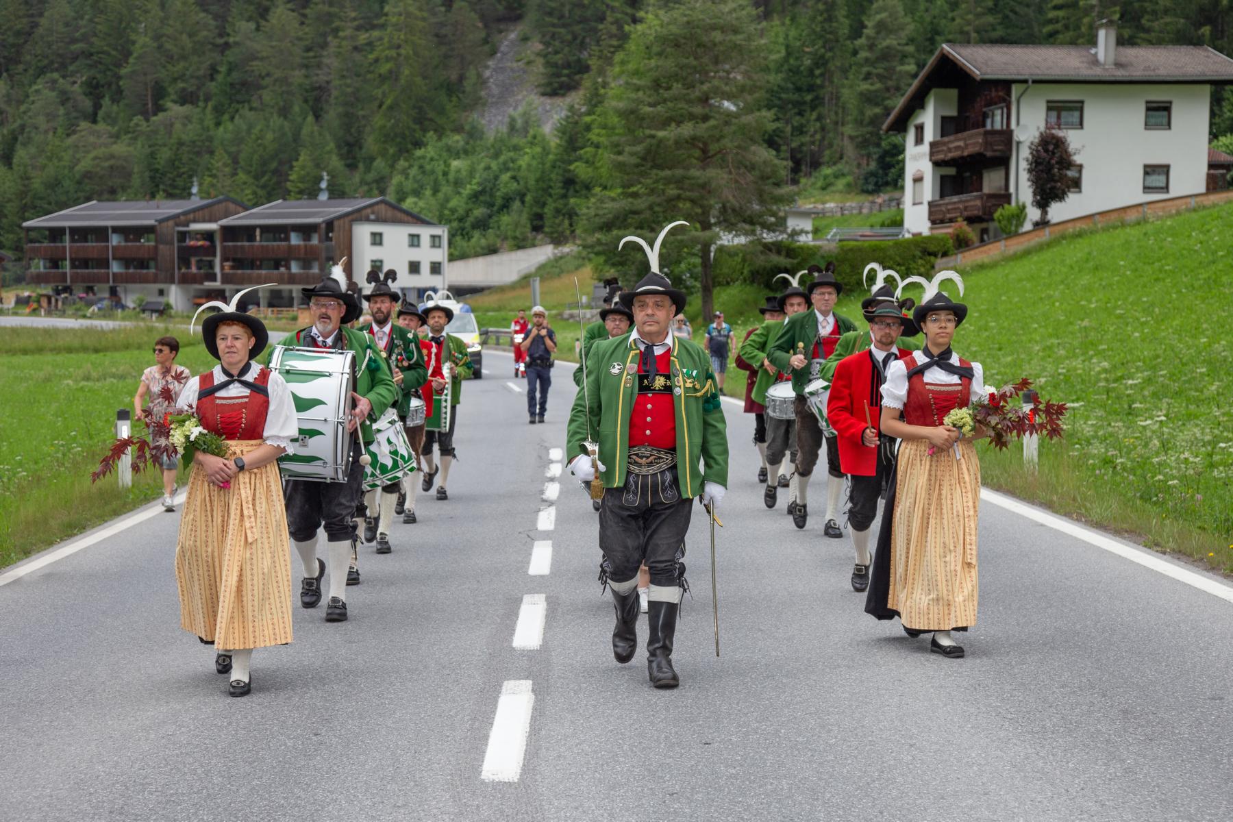 Bezirksschützenfest in Schnann am 30.06.