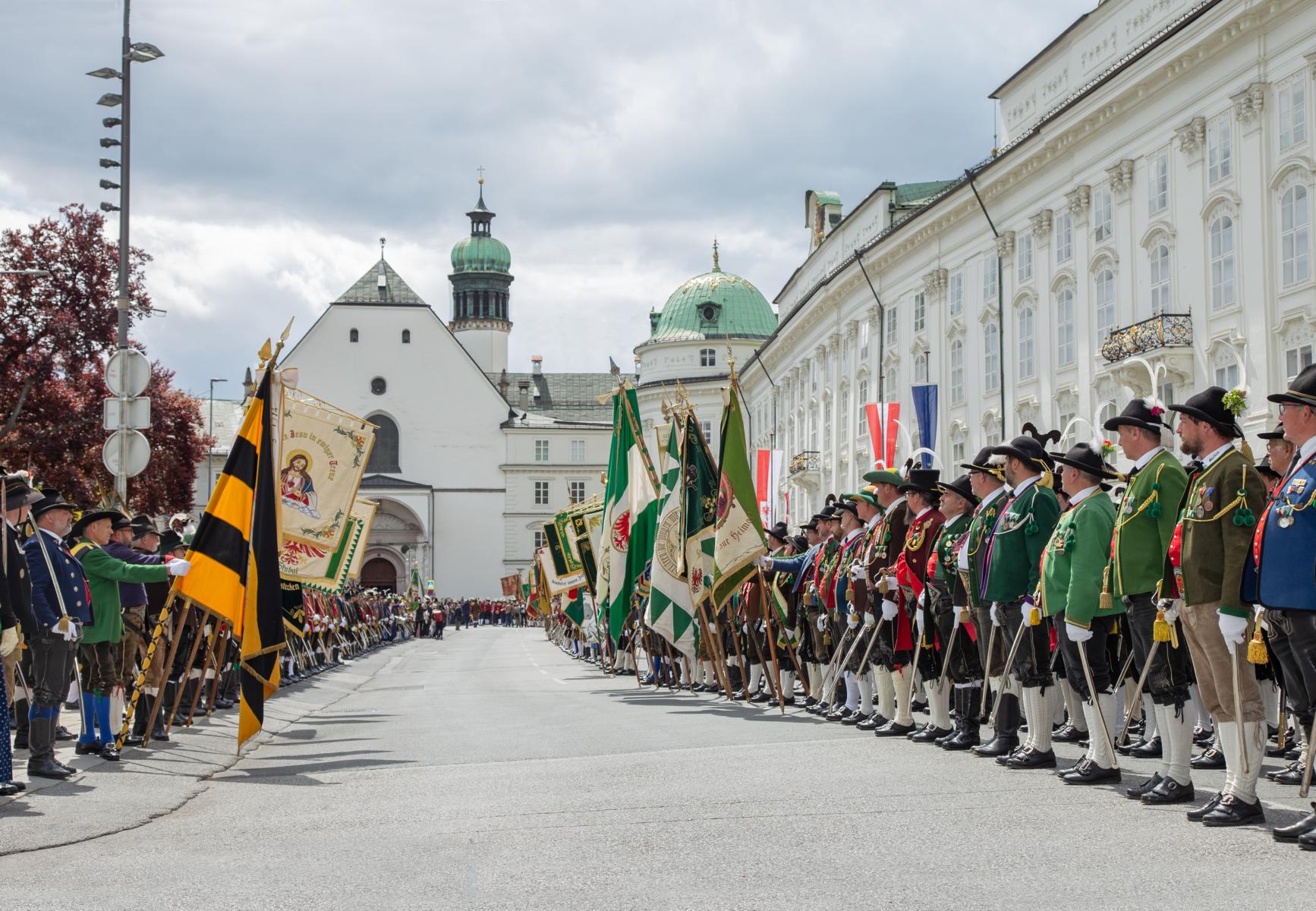 Bundesversammlung des Bundes der Tiroler Schützenkompanien in Innsbruck am 28.04.