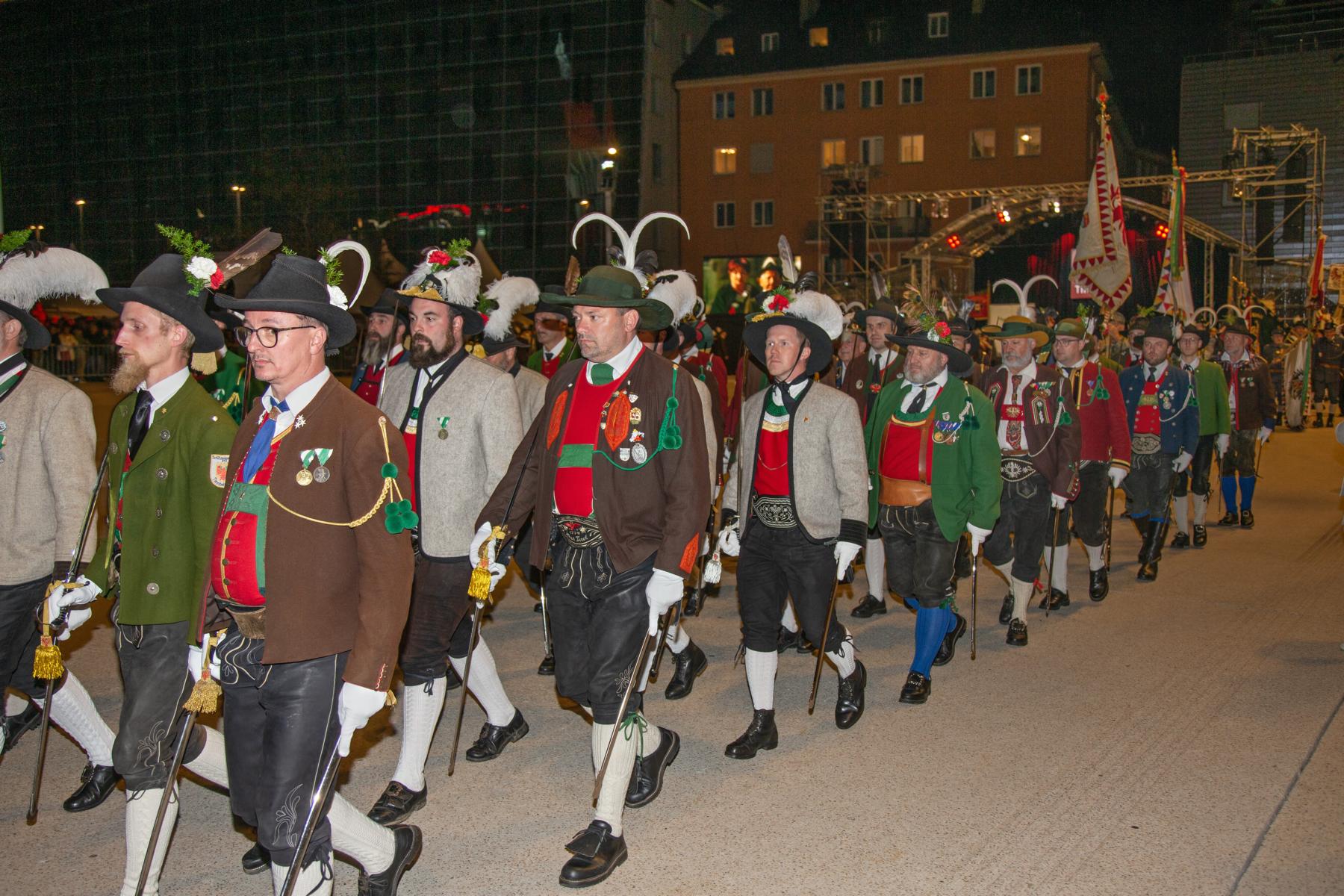 Vorabend des österreichischen Nationalfeiertages in Innsbruck - 25.10.