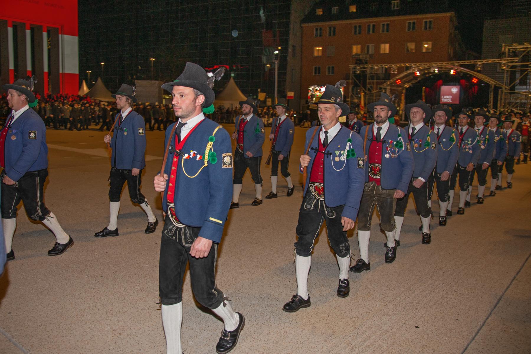 Vorabend des österreichischen Nationalfeiertages in Innsbruck - 25.10.