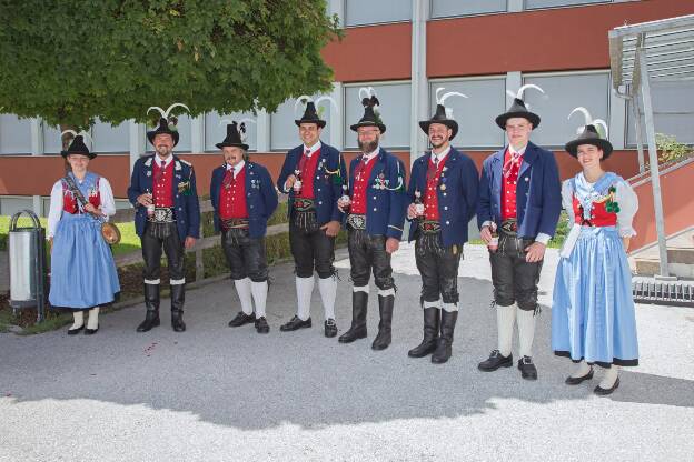 Schützen beim Bezirksmusikfest in Tarrenz - 09.07.2022