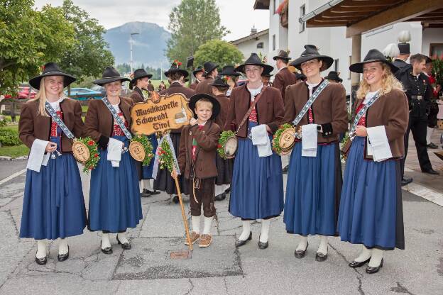 Marketenderinnen aus Schwendt beim Bezirksmusikfest in Erpfendorf - 31.07.2022