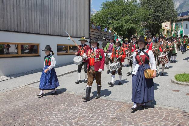 Trommlerzug 'Viertel Tirol Mitte' beim Bezirksschützenfest in Mils bei Hall - 03.07.2022