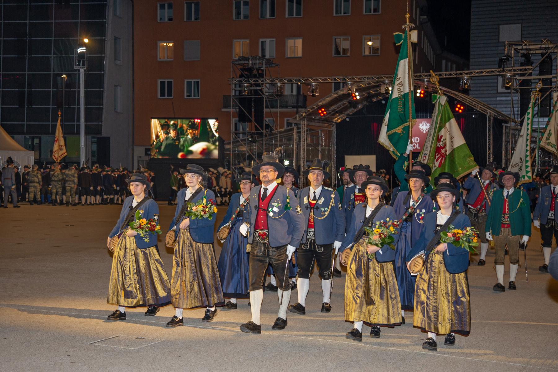 Vorabend des österreichischen Nationalfeiertages in Innsbruck - 25.10.