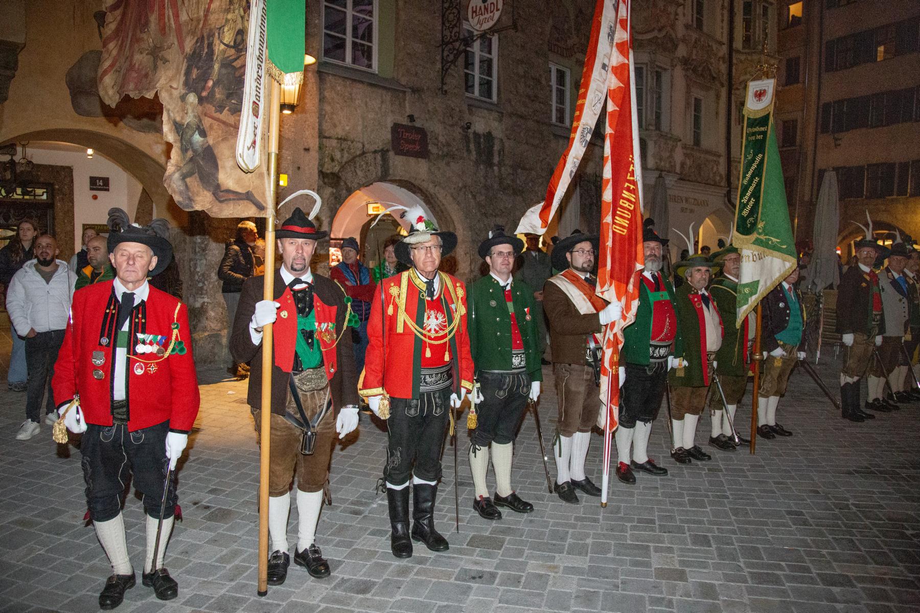 Vorabend des österreichischen Nationalfeiertages in Innsbruck - 25.10.