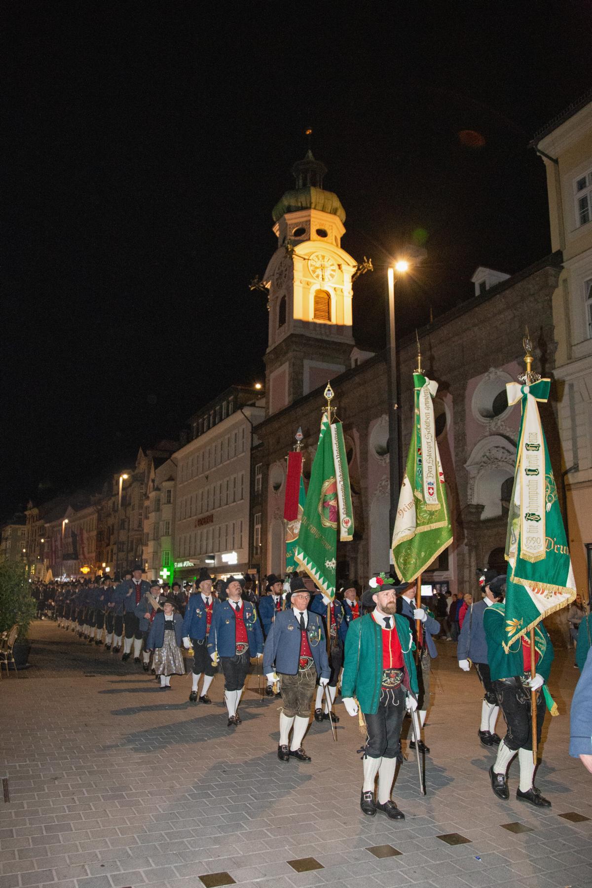 Vorabend des österreichischen Nationalfeiertages in Innsbruck - 25.10.